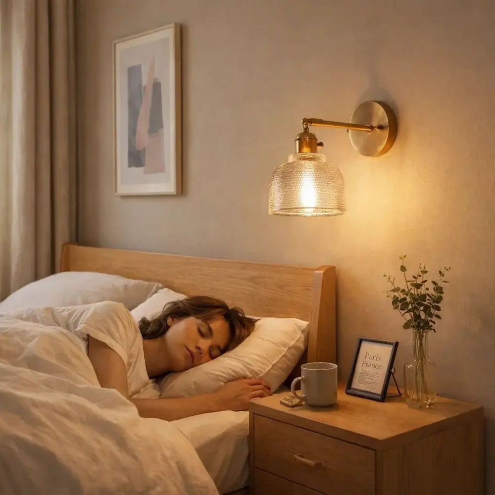 Idane glass wall light, golden retro clarity | Wickleigh
