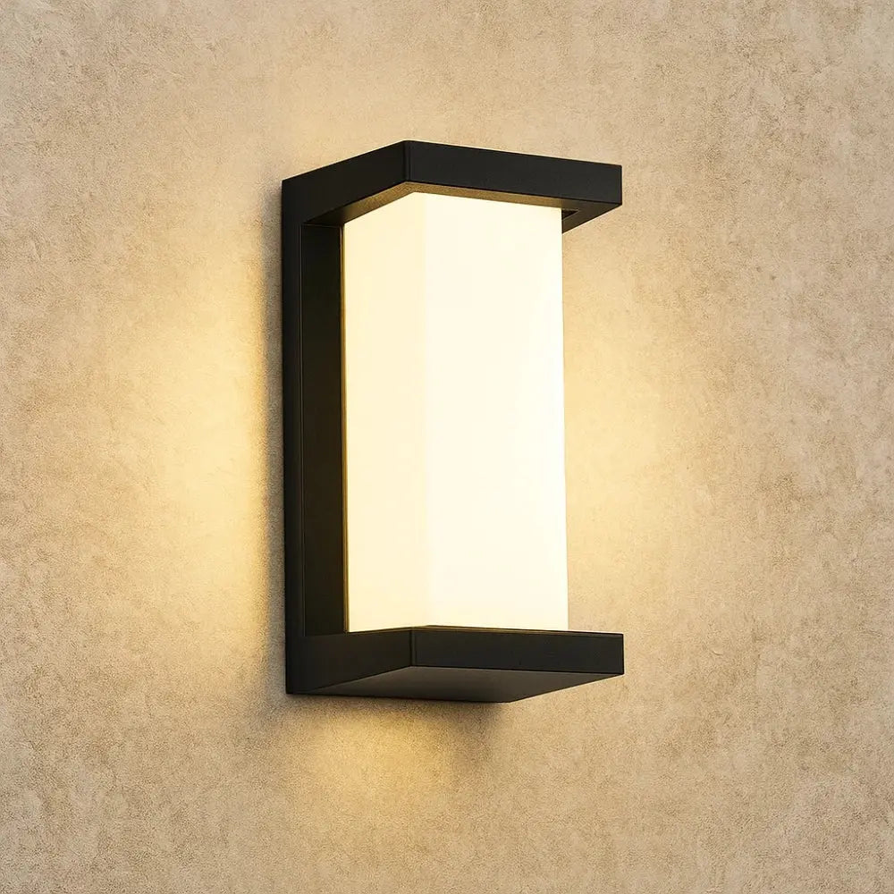 Dervin outdoor wall light | Wickleigh
