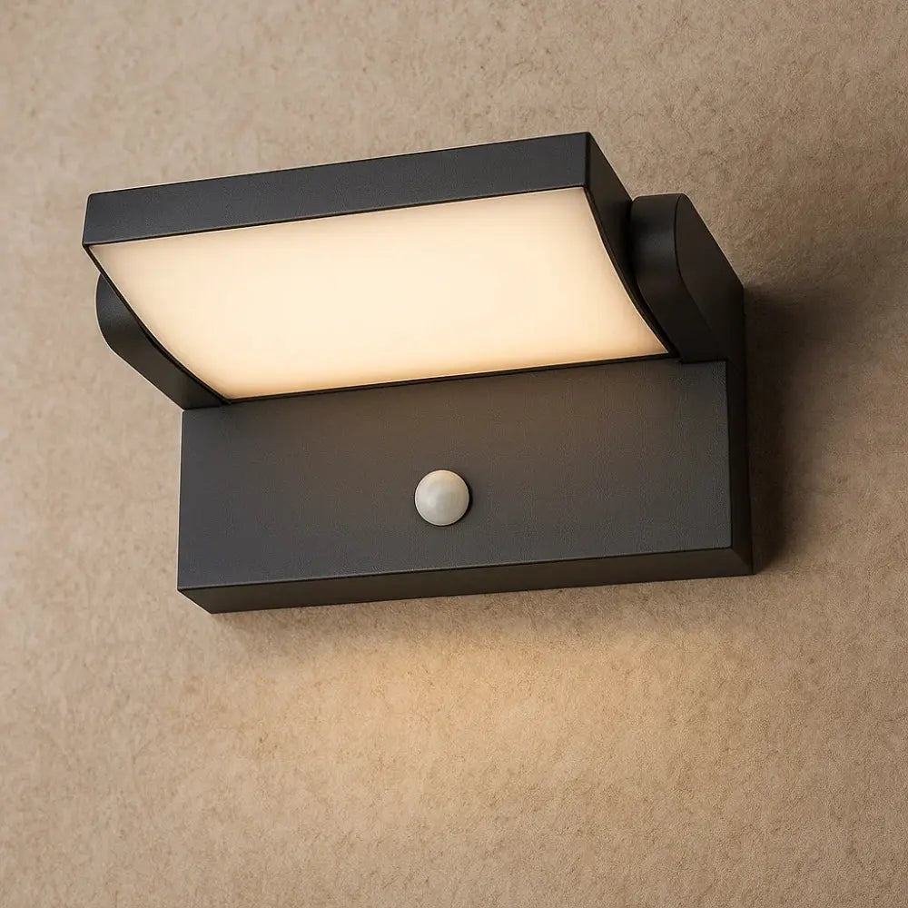 Arven outdoor wall light | Wickleigh