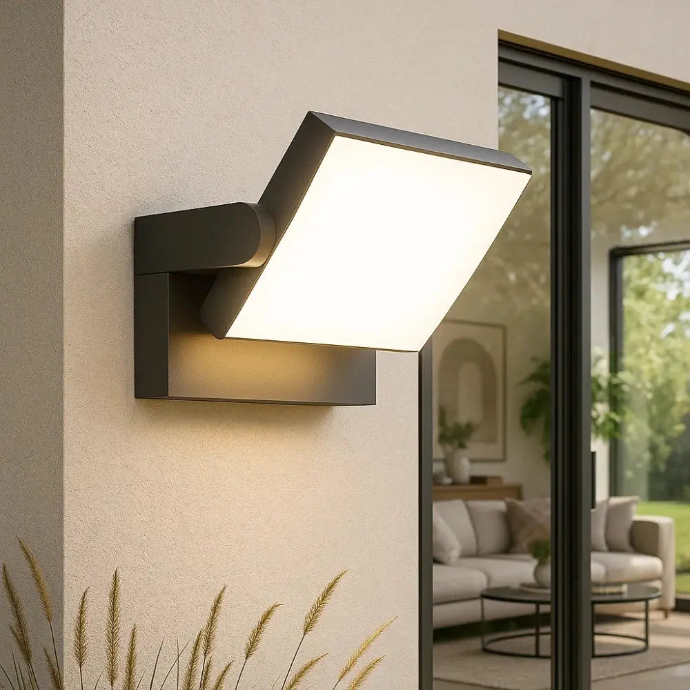 Arven outdoor wall light | Wickleigh