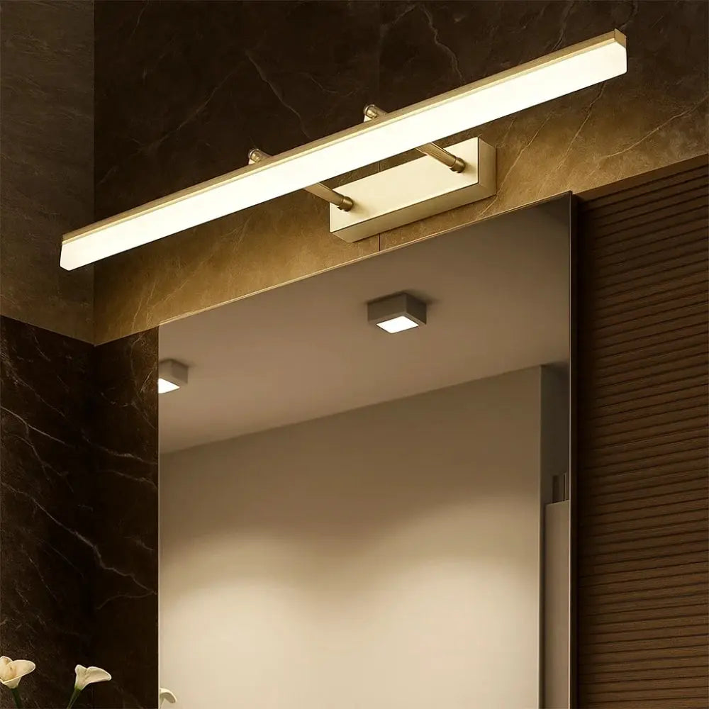 Yllin bathroom wall light | Wickleigh