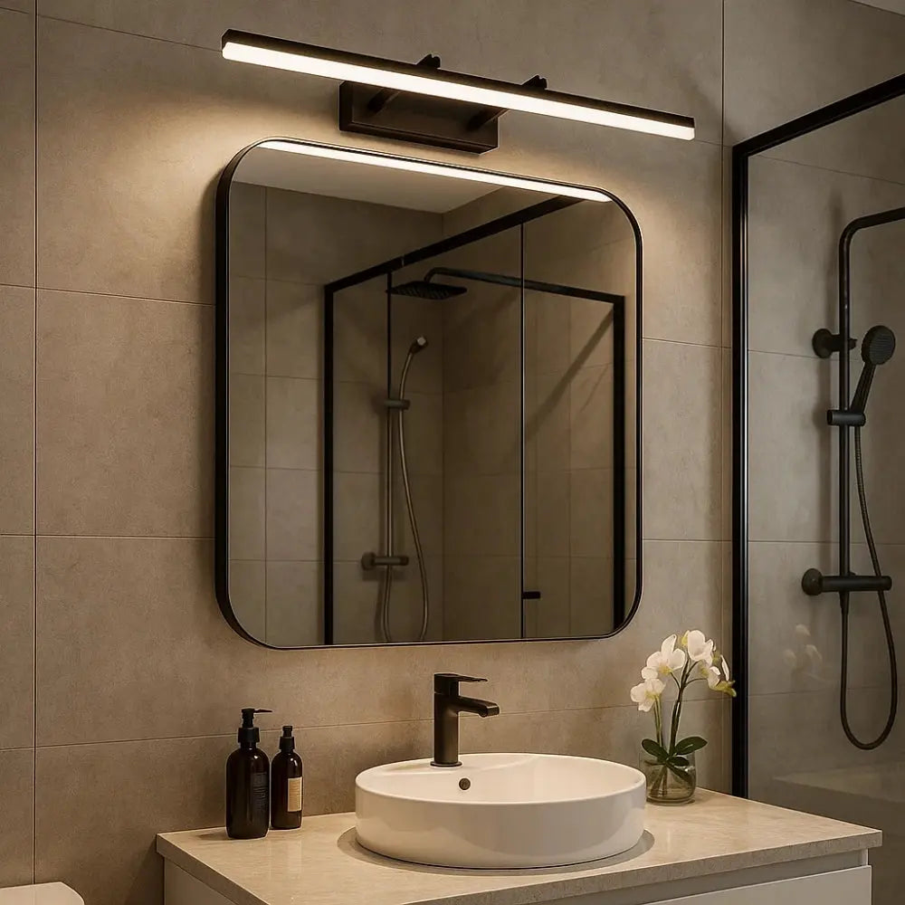 Yllin bathroom wall light | Wickleigh