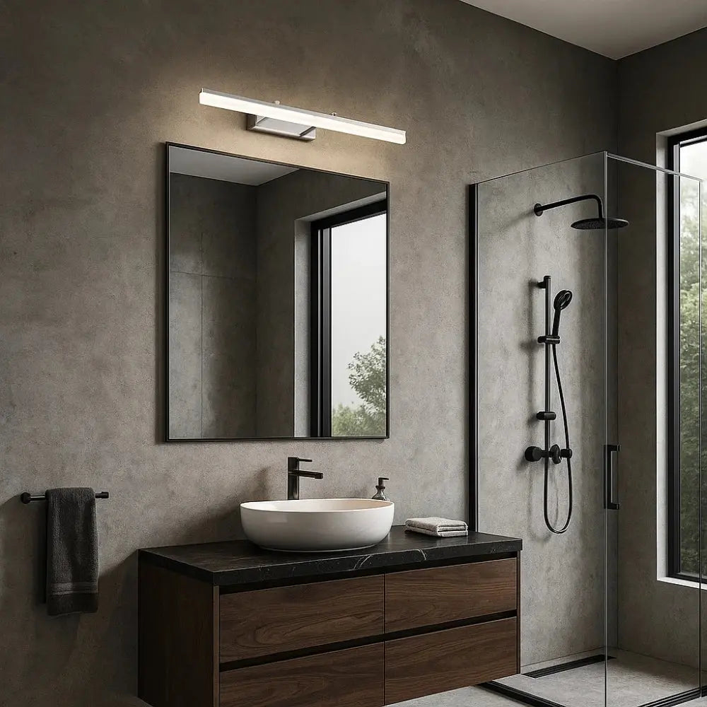 Yllin bathroom wall light | Wickleigh