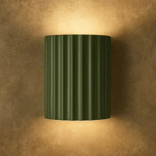 Nelra sculpted resin wall light, green | Wickleigh