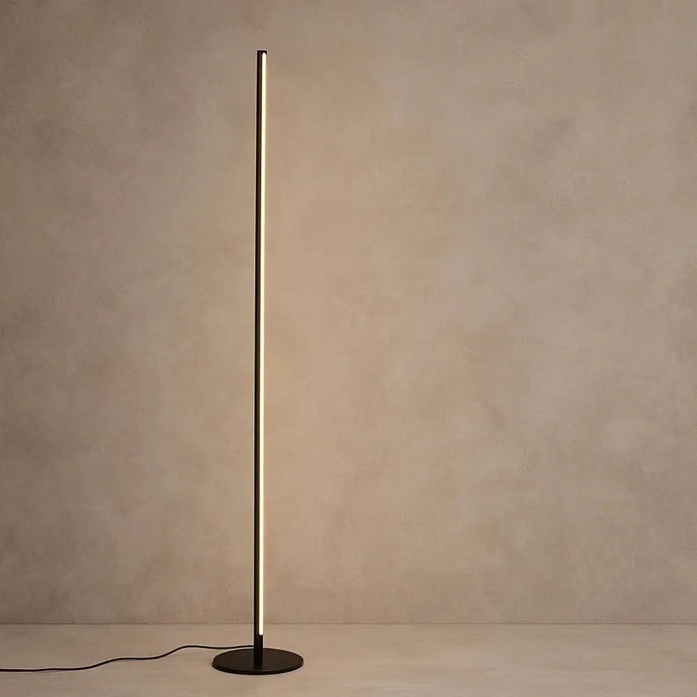 Helvra floor lamp | Wickleigh