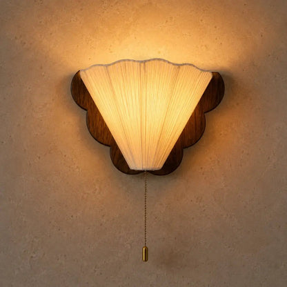 Valra wall light | Wickleigh
