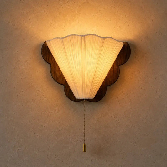 Valra wall light | Wickleigh