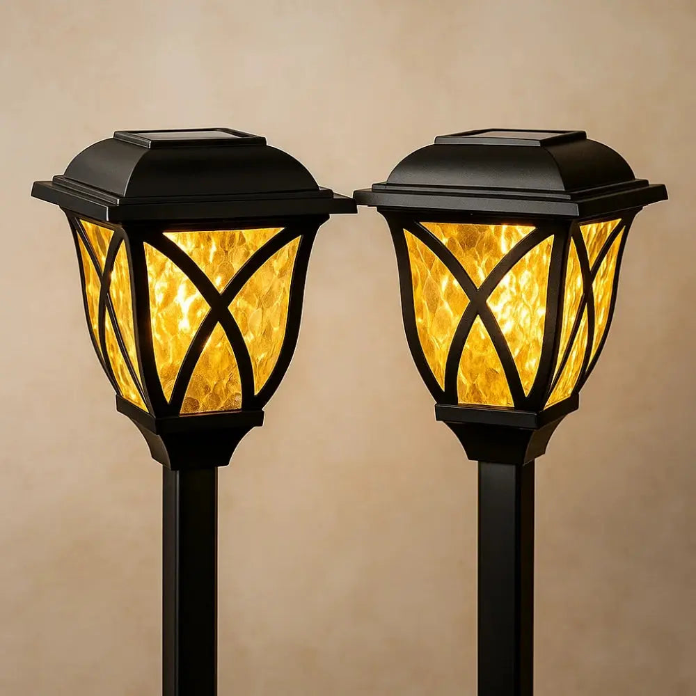 Ylwyn solar garden light | Wickleigh