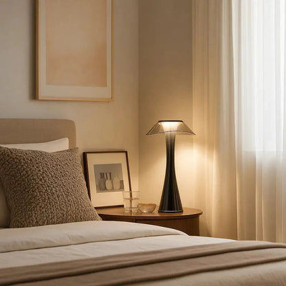 Valna desk lamp | Wickleigh