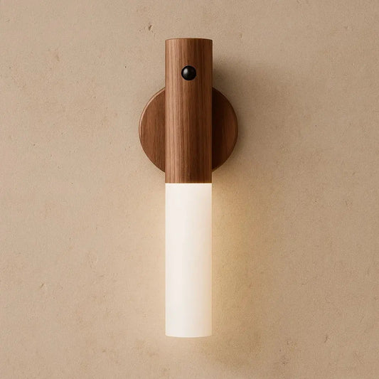 Nerwyn wall light | Wickleigh