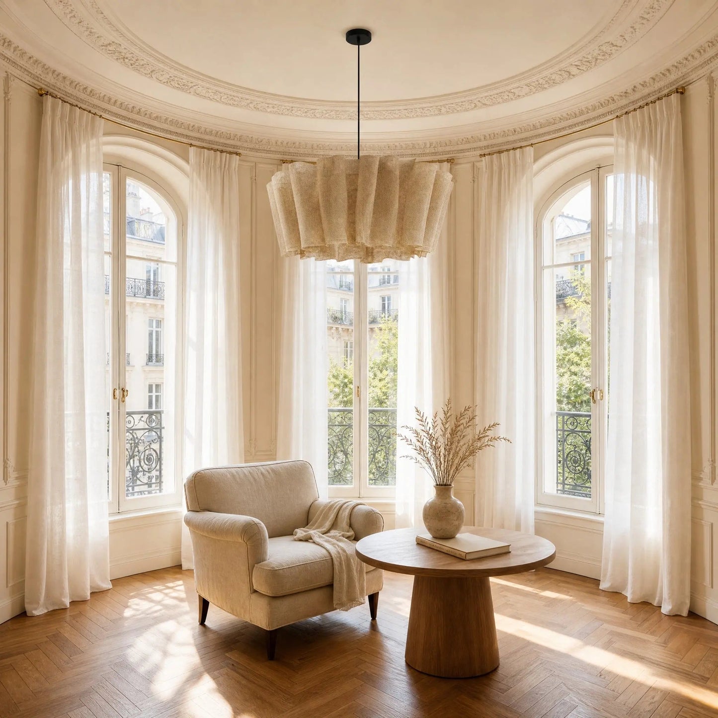 Kelen fabric pendant light Ø 80 cm in a light-filled period rotunda | Wickleigh