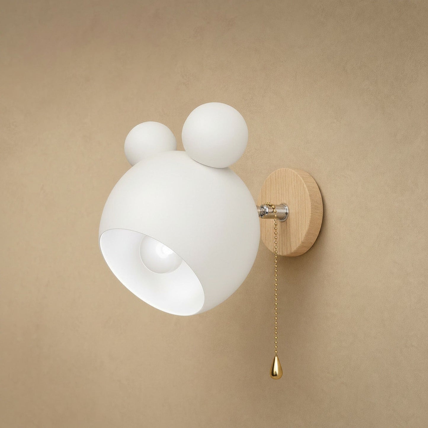 Berrin white wall light with pull-cord switch and gold chain | Wickleigh