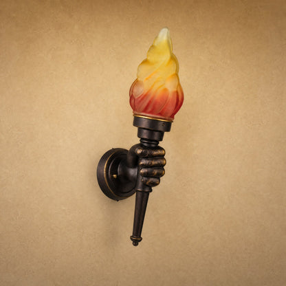 Davren wall light angled to the right | Wickleigh