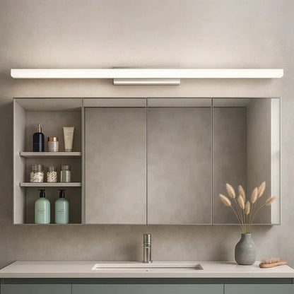 Hyrren bathroom wall light | Wickleigh