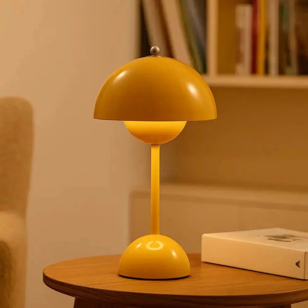 Rovlen retro mushroom lamp | Wickleigh