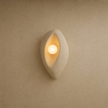 Savlin bedside wall light, ecru Petal shell 30 x 18 cm, lit | Wickleigh